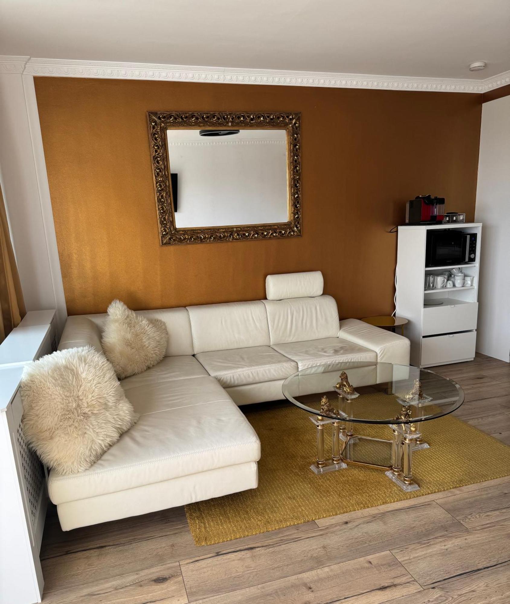 Tiffany'S Ferienapartments Sind Alles, Ausser... Gewoehnlich!!! Timmendorfer Strand Eksteriør bilde